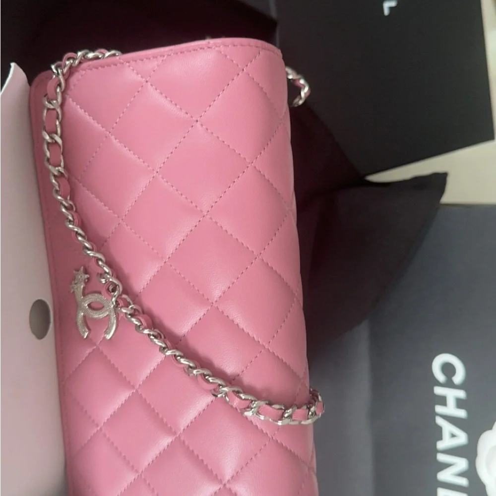 Chanel pink crystal star clutch wallet on chain purse NEW in box - Picture 3 of 4
